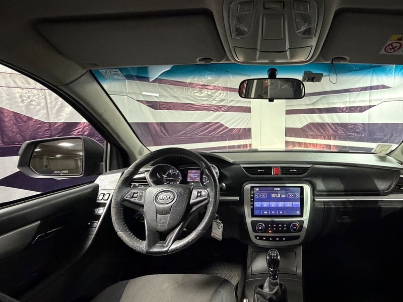 JAC T8 2022 - Imagen 12 de 17