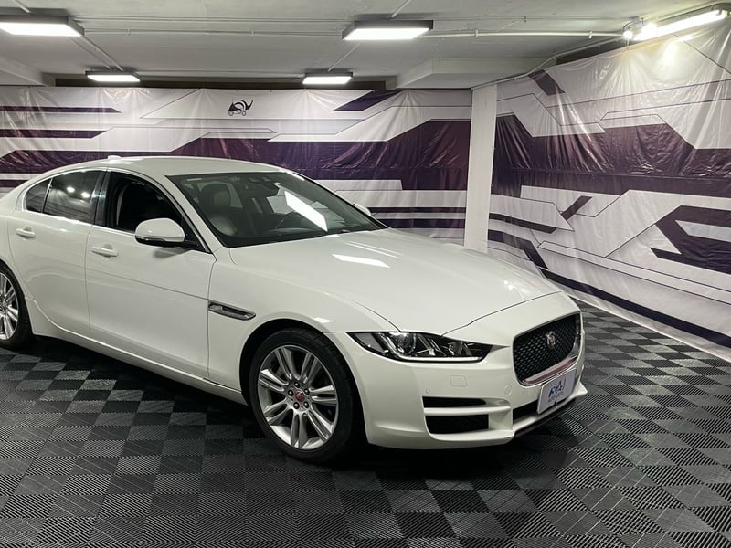 Jaguar XE 2019 - Imagen 4 de 20