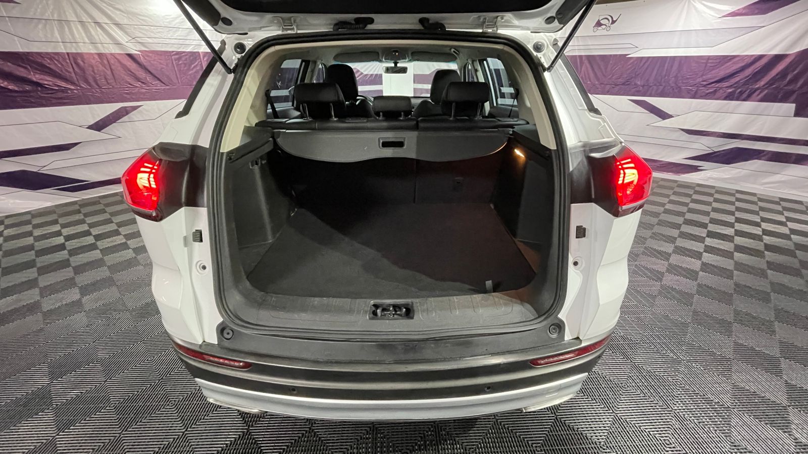 Geely AZKARRA 2023 - Imagen 11 de 20