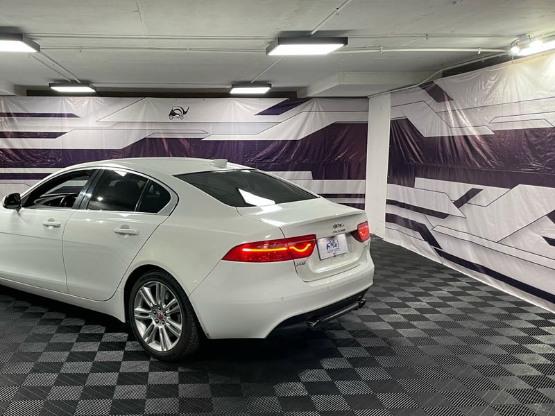 Jaguar XE 2019 - Imagen 14 de 20