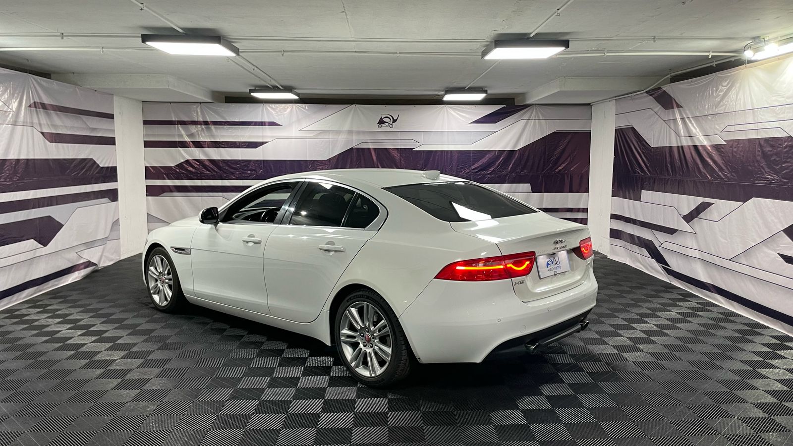 Jaguar XE 2019 - Imagen 14 de 20