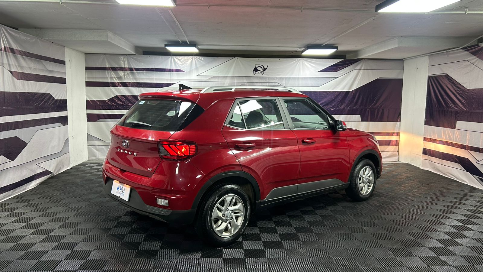 Hyundai VENUE 2023 - Imagen 8 de 20