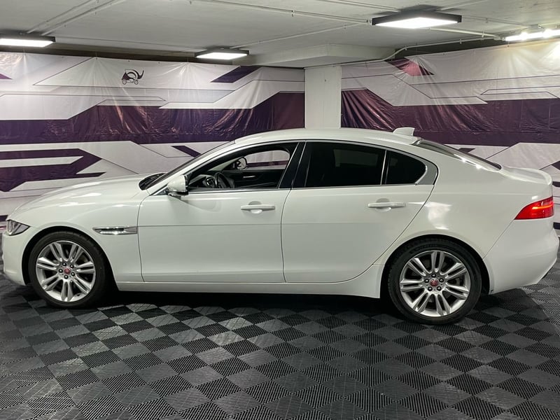 Jaguar XE 2019 - Imagen 15 de 20