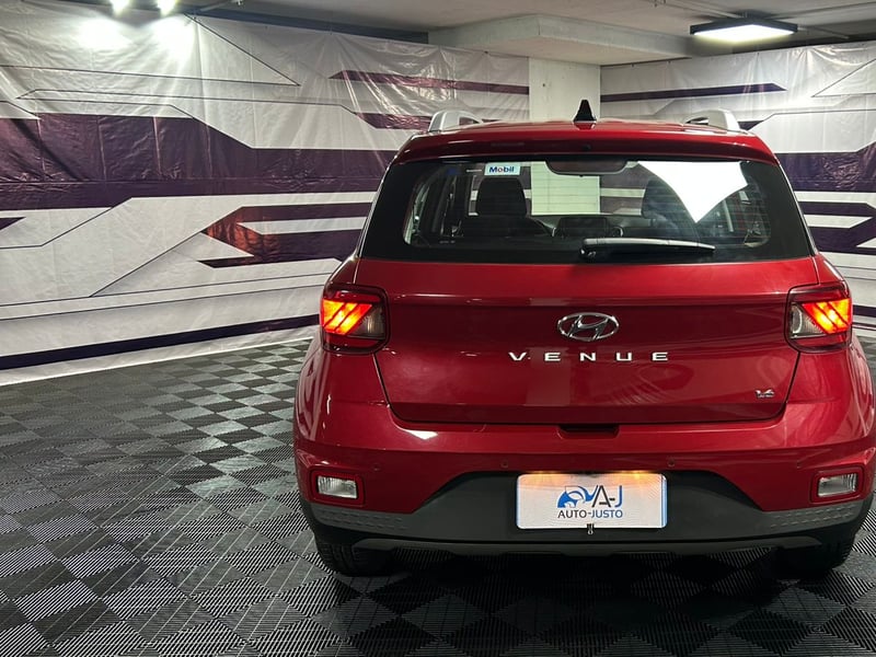 Hyundai VENUE 2023 - Imagen 9 de 20