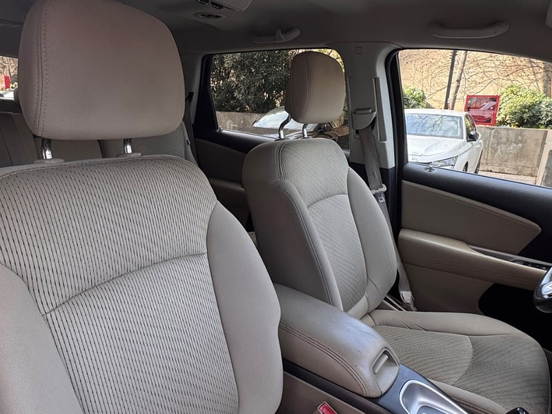 Dodge Journey SXT 3.6 AWD 2012 - Imagen 17 de 17