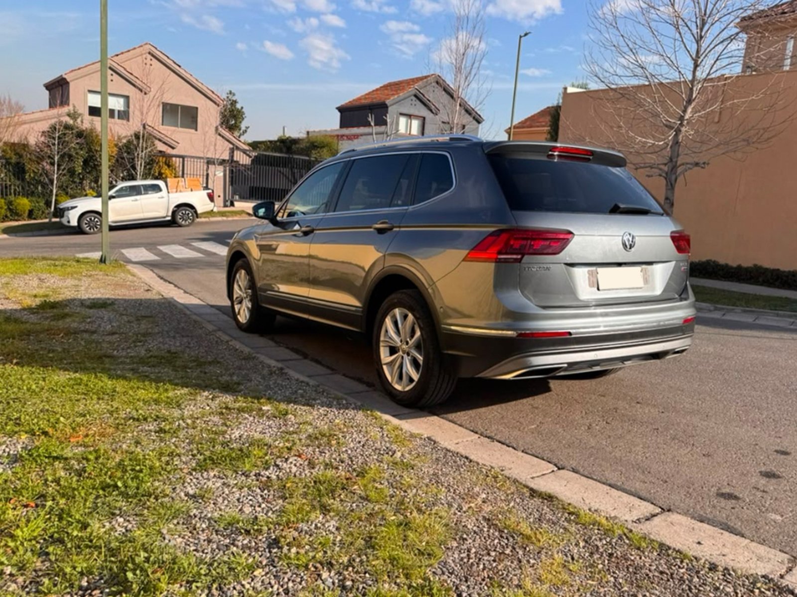Volkswagen Tiguan 2.0tsi Limited 2018 - Foto 4 de 18