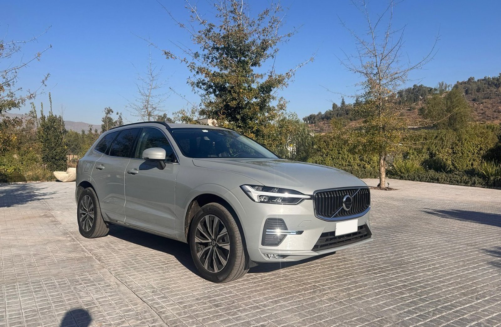 Volvo XC60 B5 Plus AWD 2025 - Imagen 4 de 10