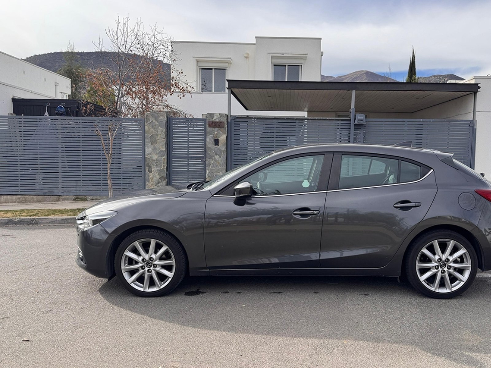 Mazda 3 Sport 2.5 GT Bose 2017 - Foto 4 de 19