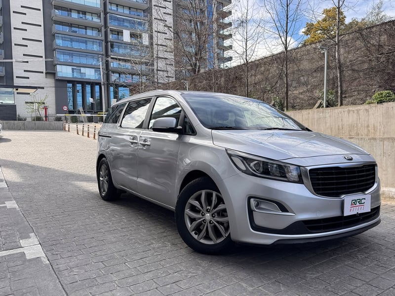 Kia Grand Carnival EX 3.3 2018