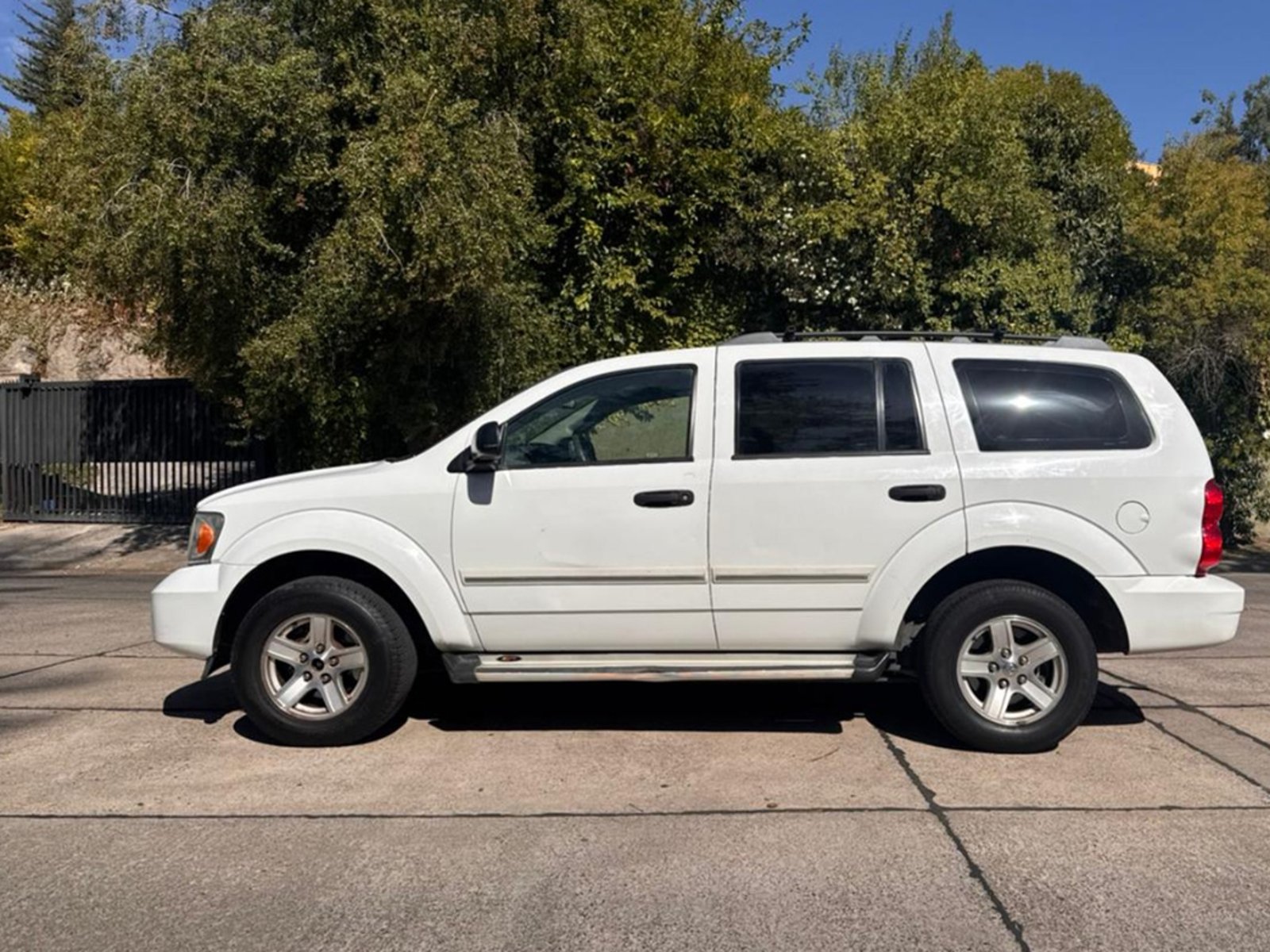 Dodge Durango SLT Hemi 5.7 2010 - Foto 4 de 15