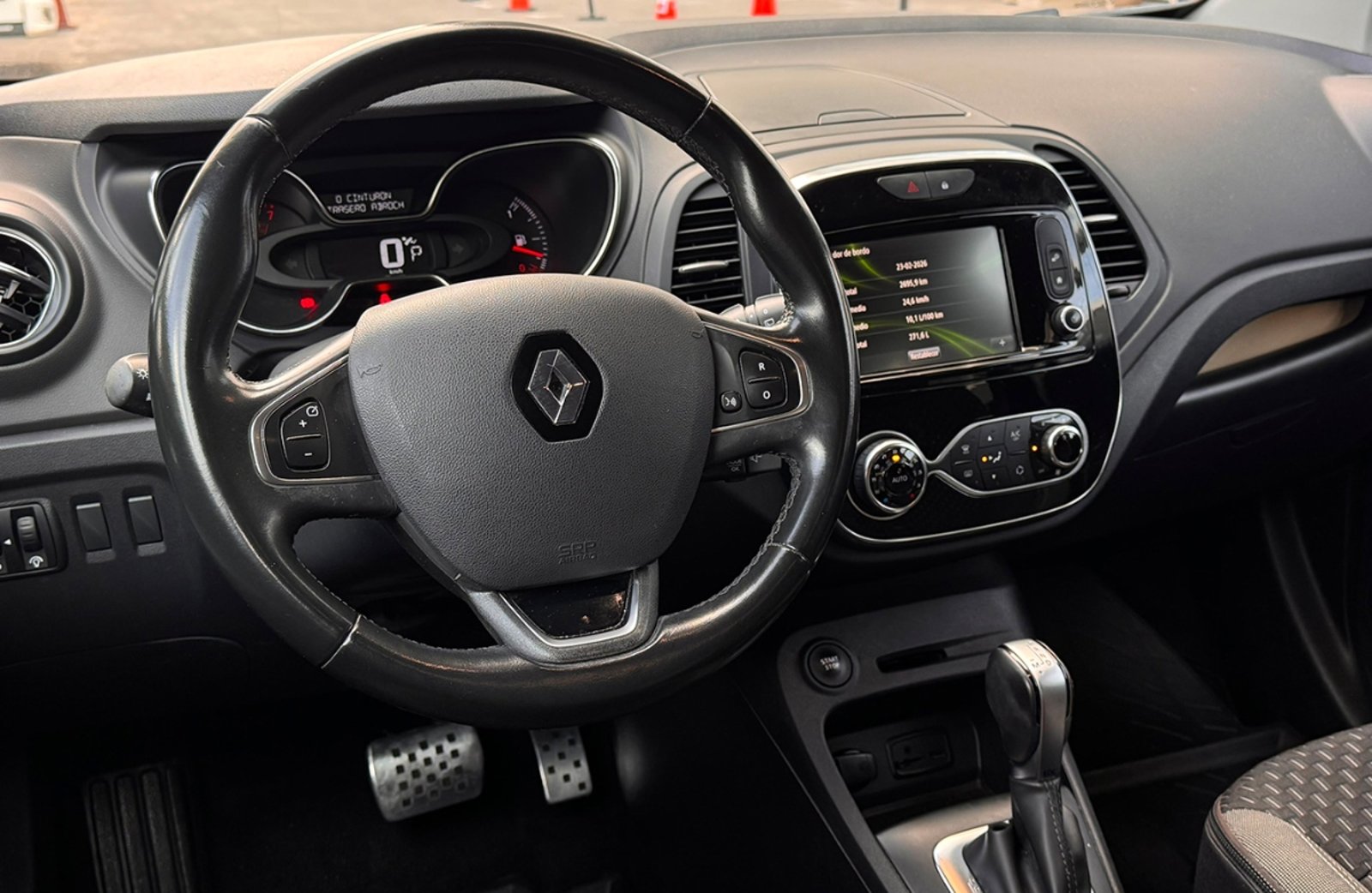 Renault Captur TCE 2019 - Imagen 9 de 16