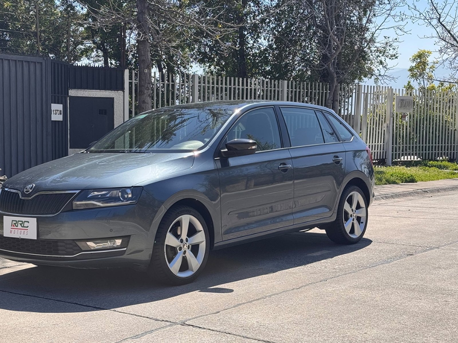 Skoda Rapid Spaceback 1.4t 2019 - Foto 3 de 15