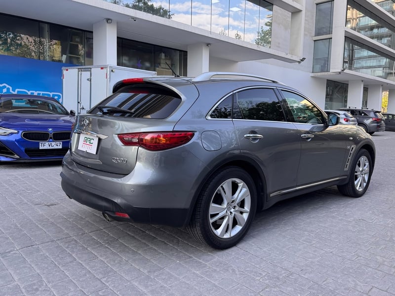 Infiniti Qx70 3.7 awd 2015 - Imagen 8 de 20