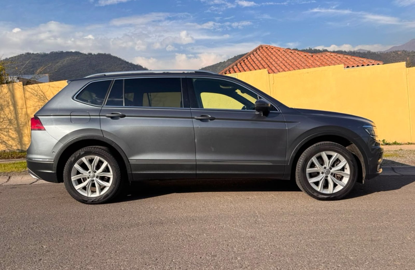 Volkswagen Tiguan 2.0tsi Limited 2018 - Imagen 7 de 18