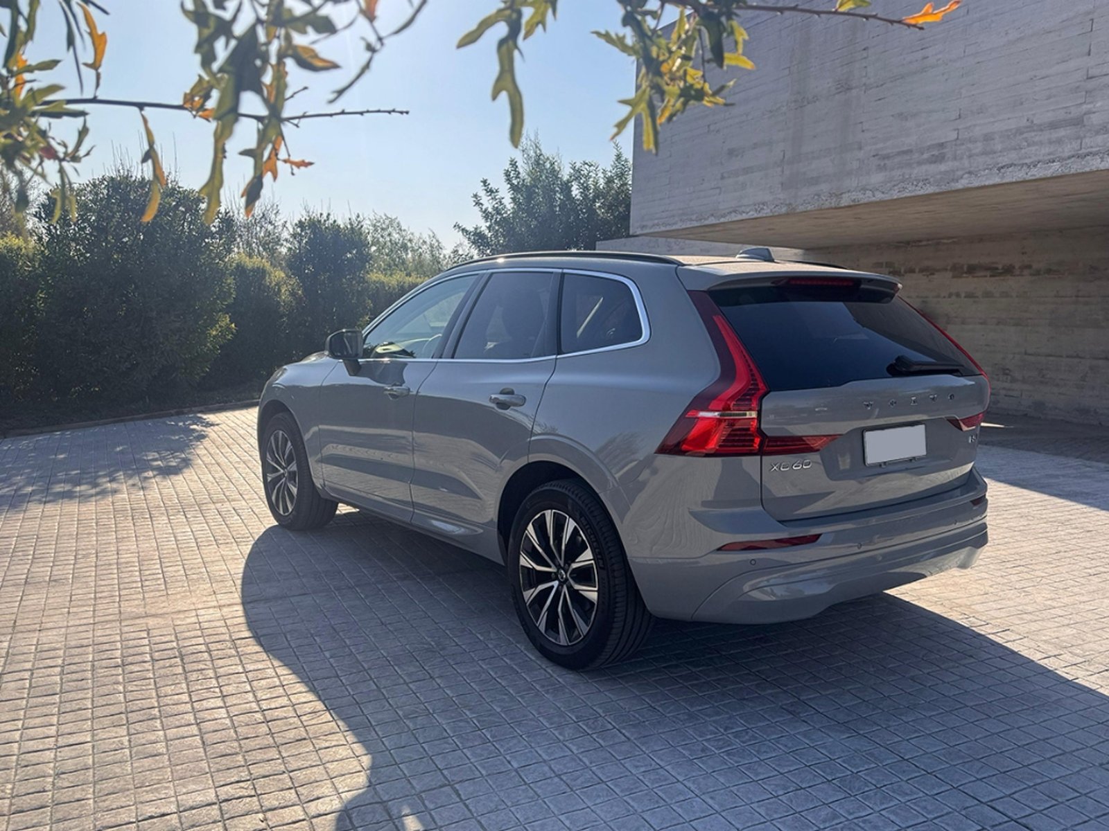 Volvo XC60 B5 Plus AWD 2025 - Foto 5 de 16