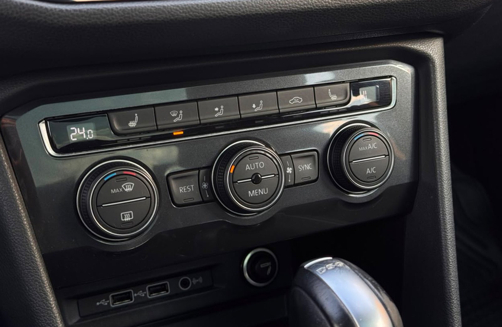 Volkswagen Tiguan 2.0tsi Limited 2018 - Imagen 12 de 18