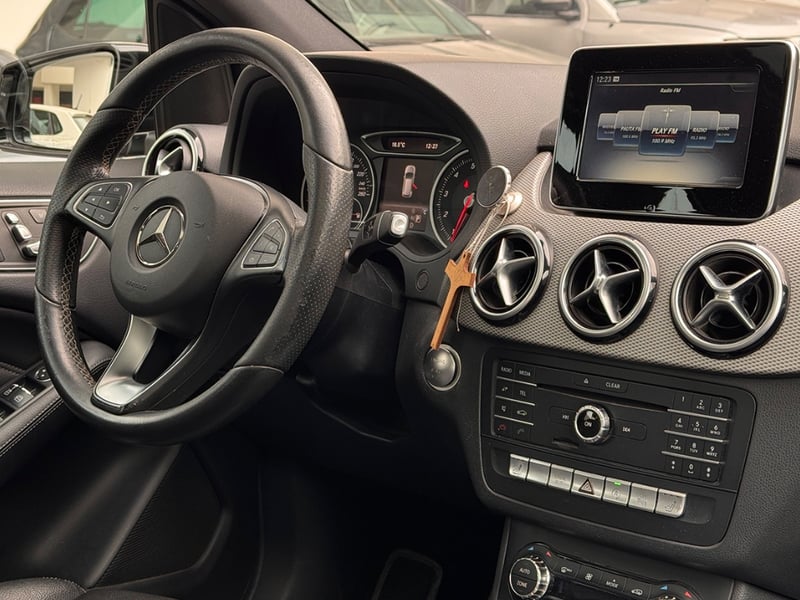 Mercedes-Benz B 220 diesel 2018 - Imagen 15 de 16