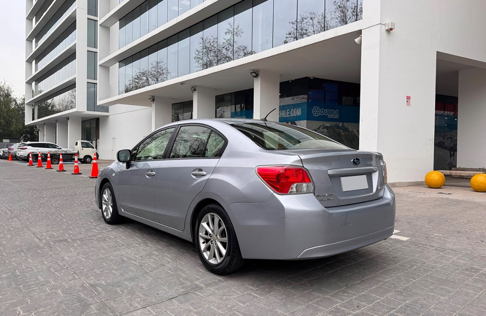 Subaru Impreza 2.0 XS sedán 2015 - Imagen 4 de 14