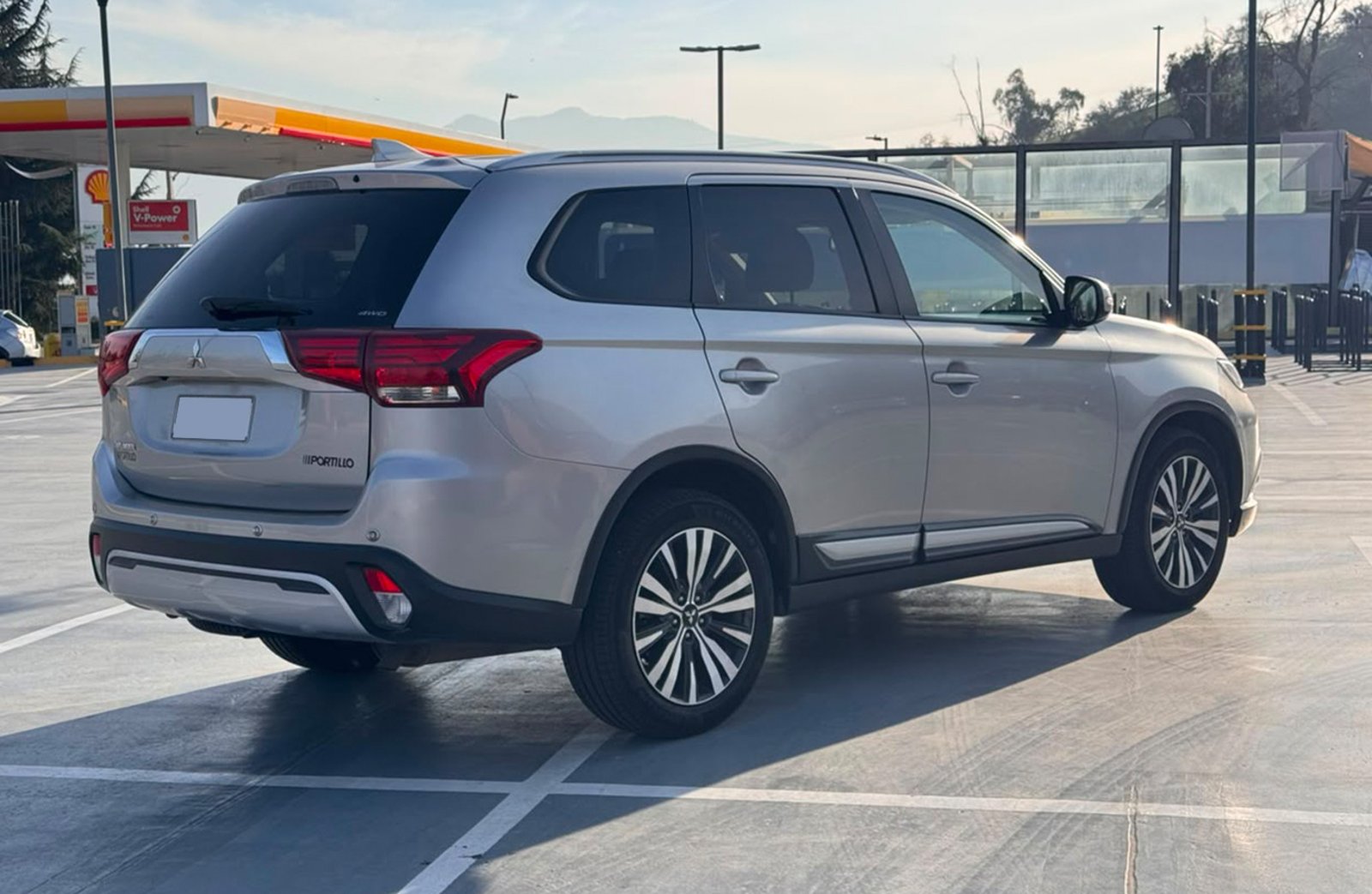 Mitsubishi Outlander GLX 2.4 AWD 2020 - Imagen 7 de 20