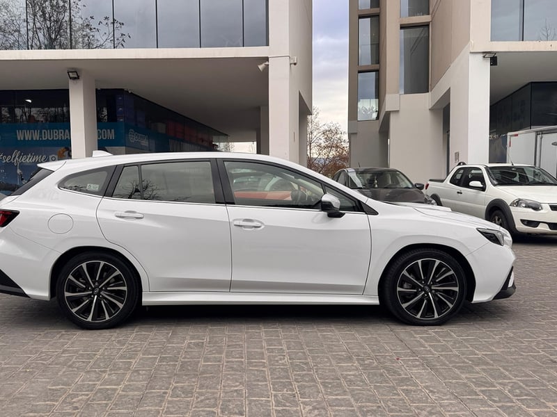 Subaru WRX Touring AWD 2024 - Imagen 8 de 17