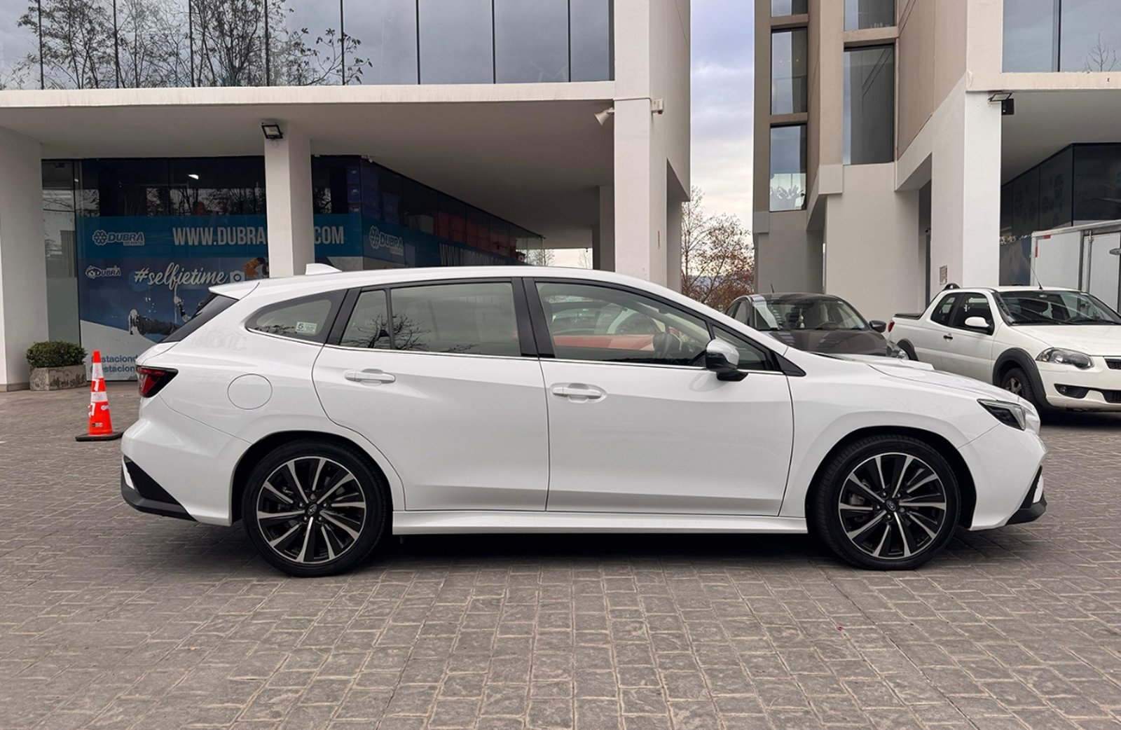 Subaru WRX Touring AWD 2024 - Imagen 8 de 17
