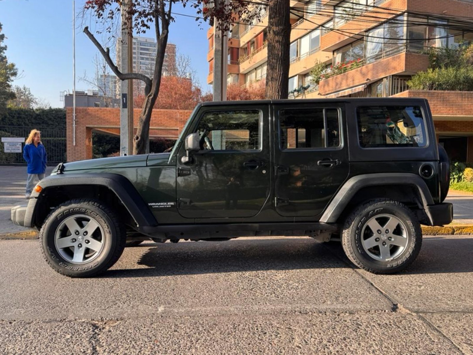 Jeep Wrangler Rubicon Unlimited 3.8 V6 2012 - Foto 5 de 18