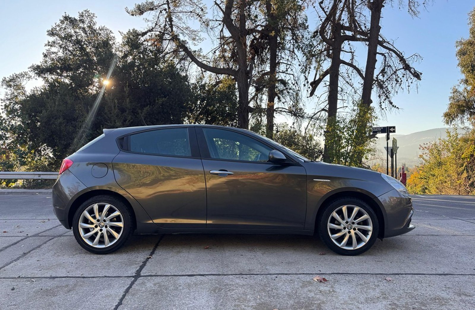 Alfa Romeo GIULIETTA 1.4T 2013 - Imagen 8 de 10