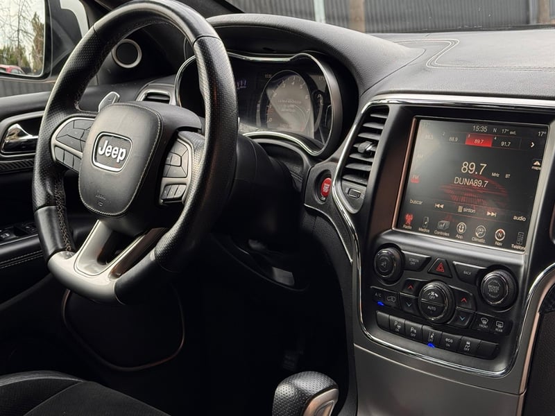 Jeep Grand Cherokee SRT 2017 - Imagen 14 de 20