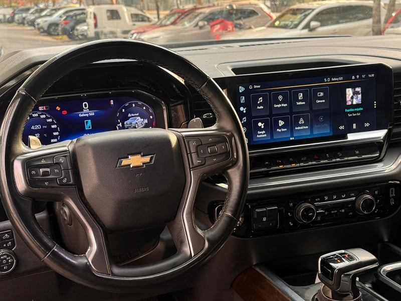 Chevrolet Silverado High Country 3.0 2024 - Imagen 13 de 19