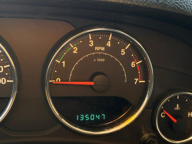 Jeep Wrangler Rubicon Unlimited 3.8 V6 2012 - Imagen 12 de 18