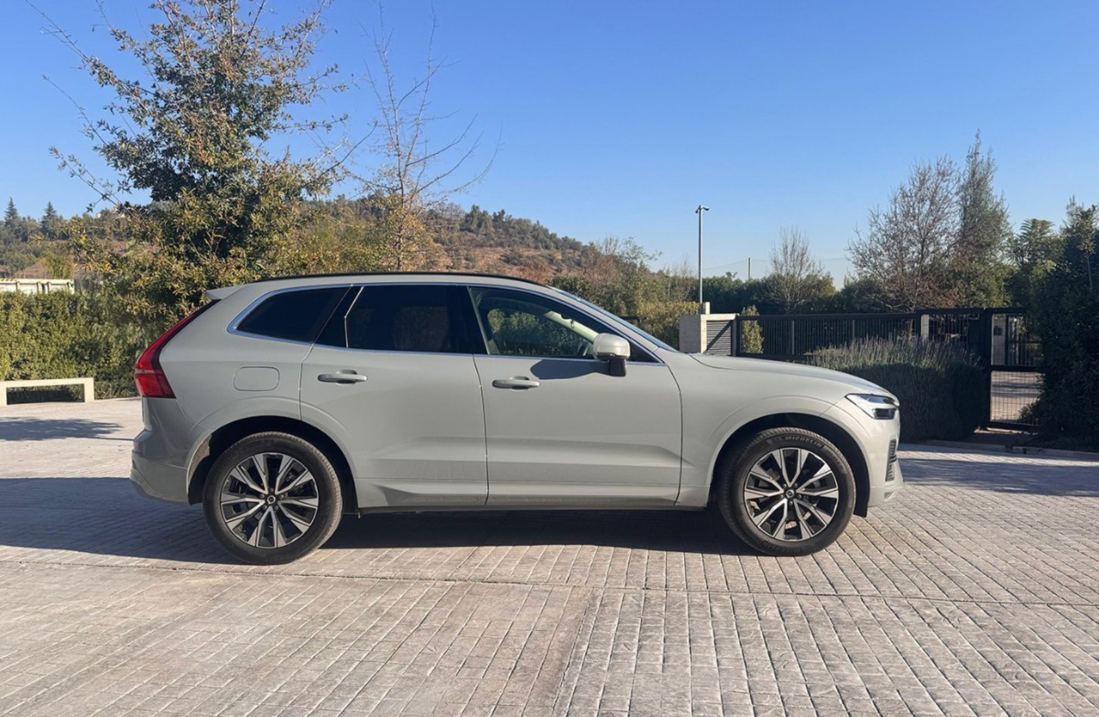 Volvo XC60 B5 Plus AWD 2025 - Imagen 5 de 10