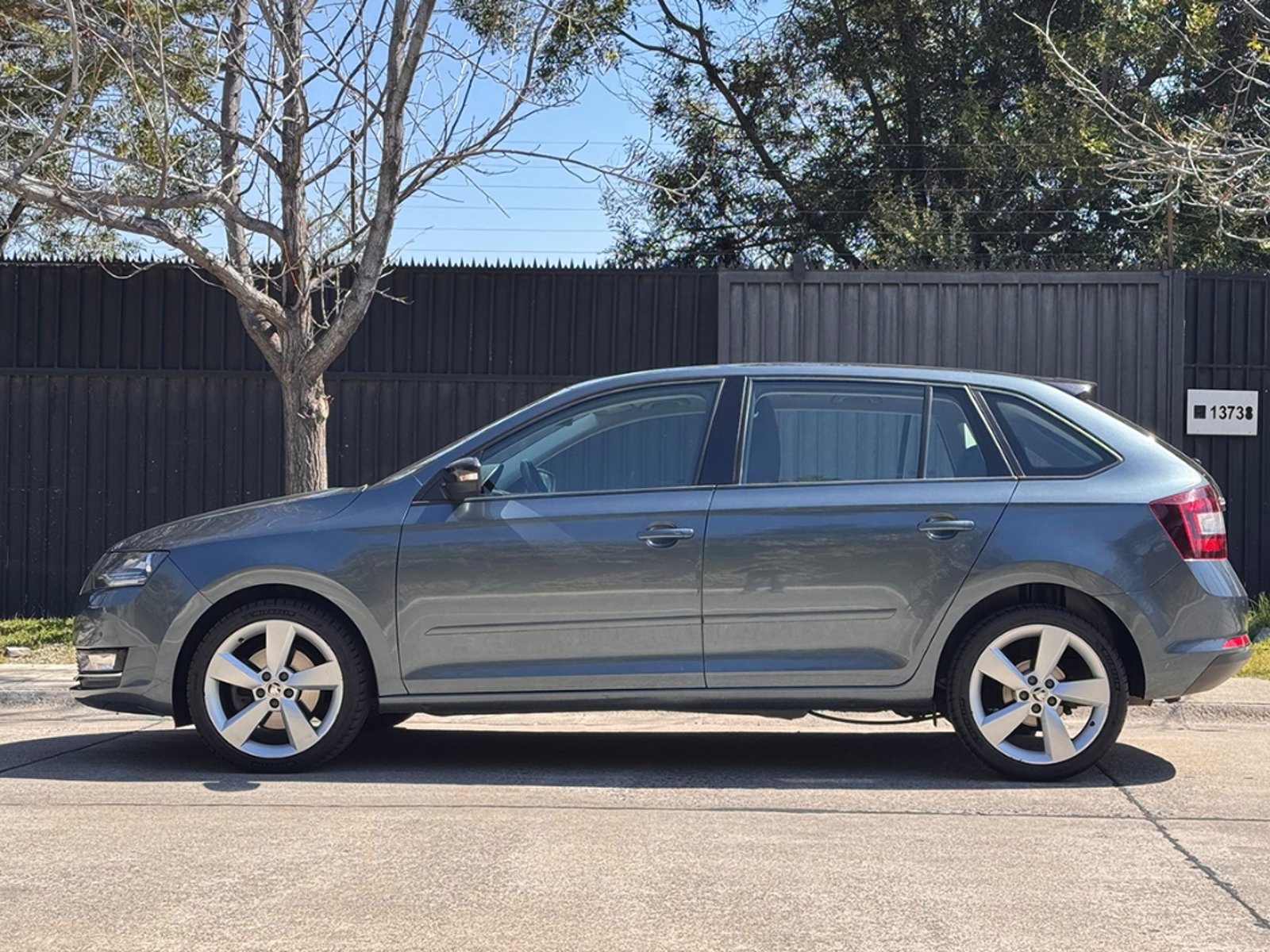 Skoda Rapid Spaceback 1.4t 2019 - Foto 4 de 15