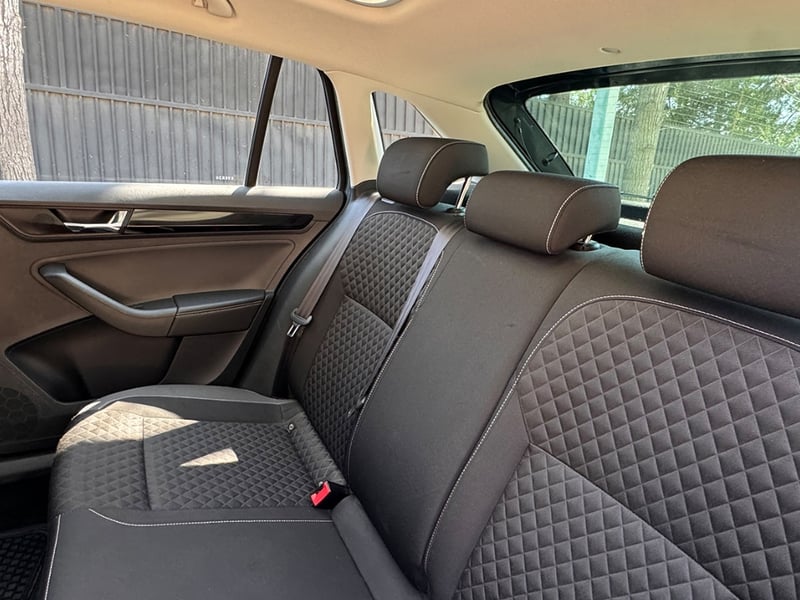 Skoda Rapid Spaceback 1.4t 2019 - Imagen 12 de 15