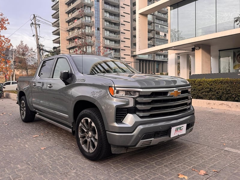 Chevrolet Silverado High Country 3.0 2024 - Imagen 9 de 19
