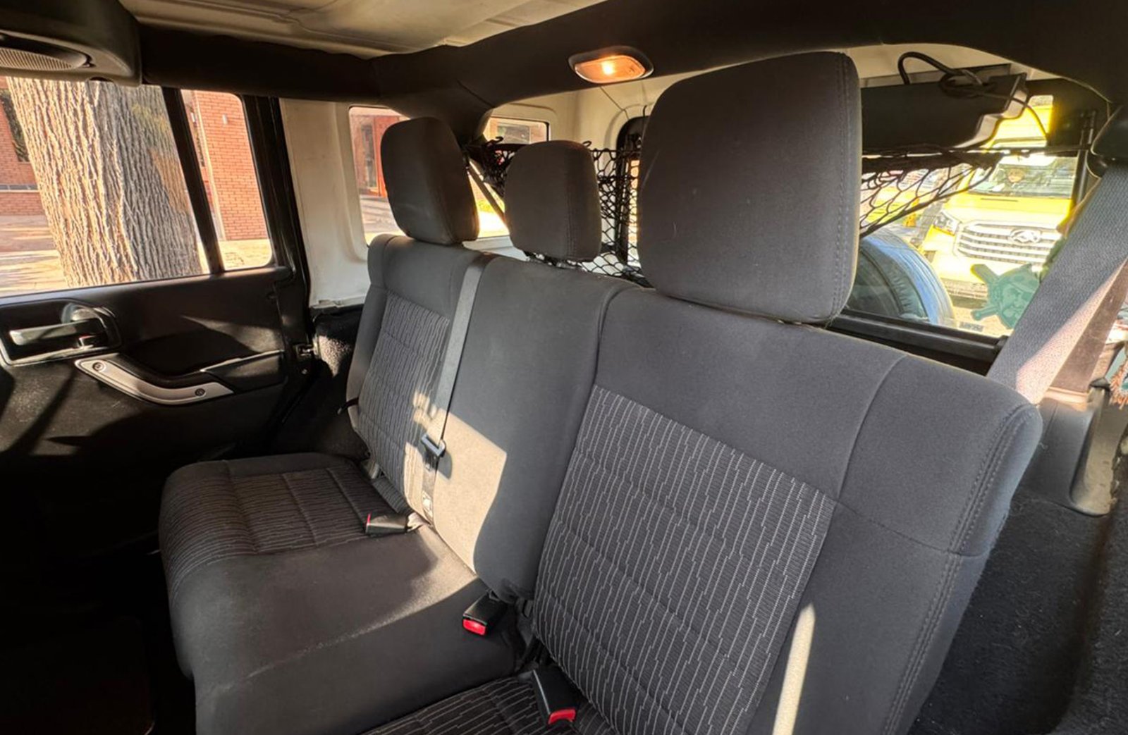Jeep Wrangler Rubicon Unlimited 3.8 V6 2012 - Imagen 14 de 18