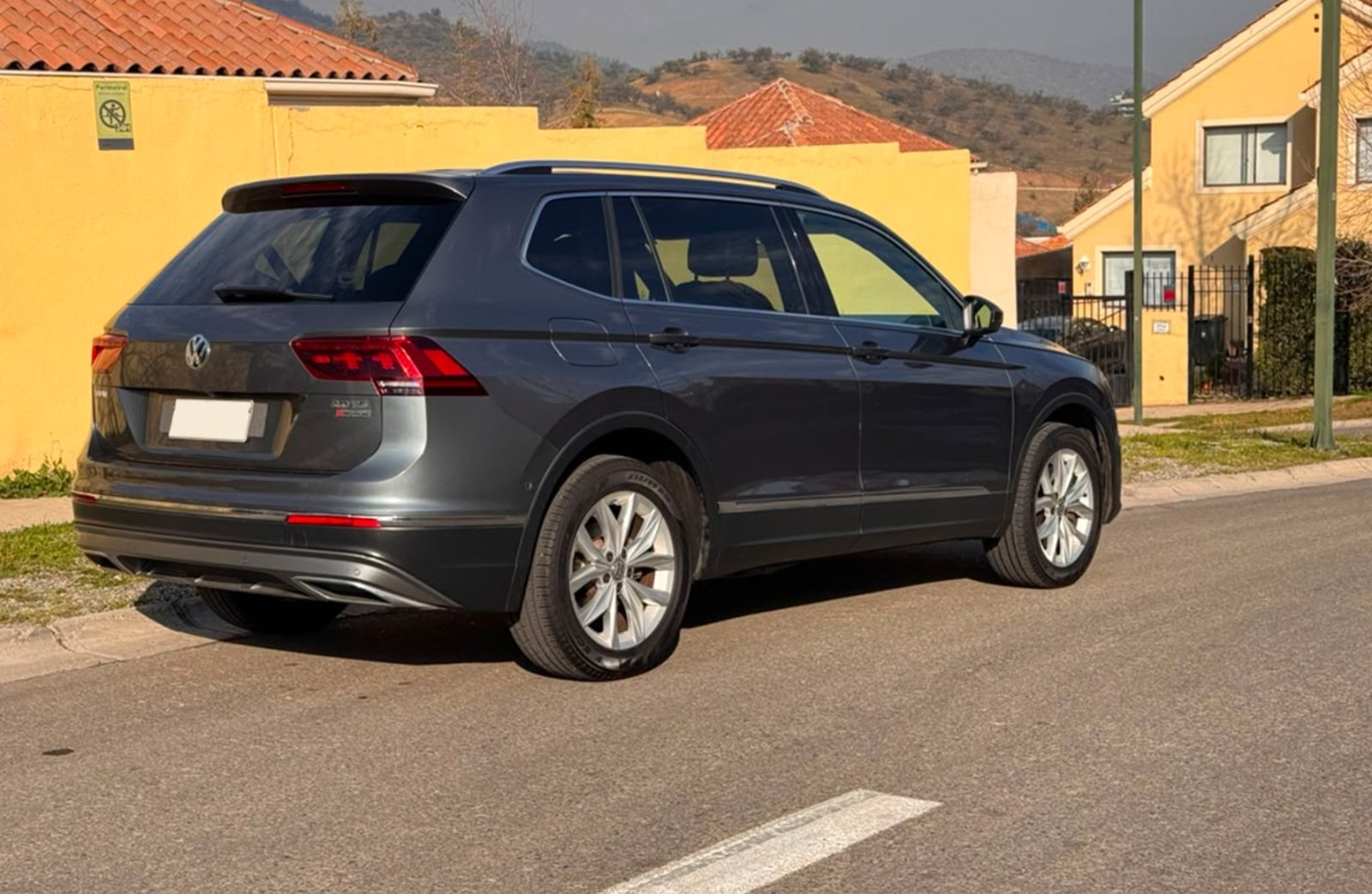 Volkswagen Tiguan 2.0tsi Limited 2018 - Imagen 6 de 18