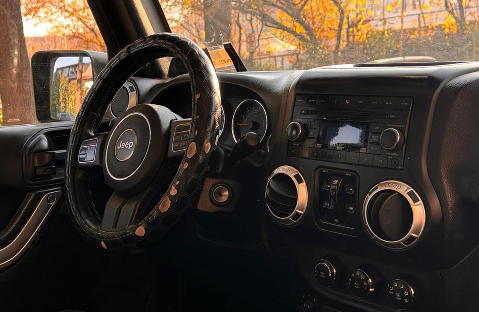 Jeep Wrangler Rubicon Unlimited 3.8 V6 2012 - Imagen 15 de 18