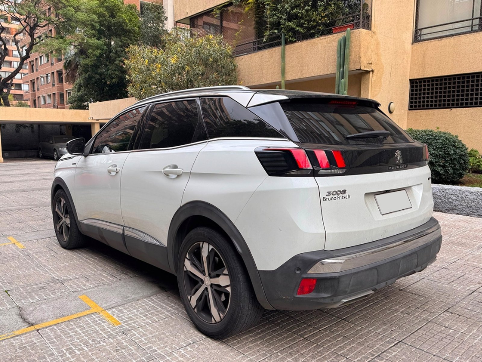 Peugeot 3008 1.6 GT Line 2019 - Foto 5 de 18