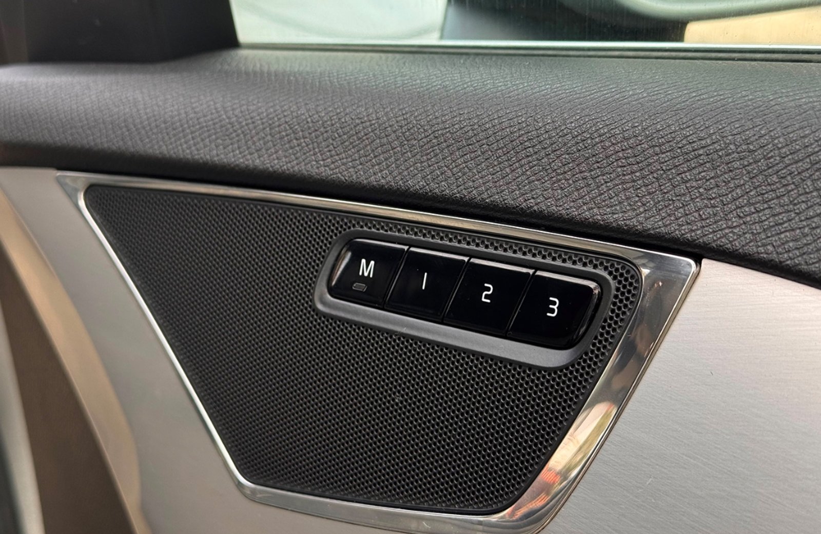Volvo XC90 D5 AWD Momentum 2018 - Imagen 15 de 18