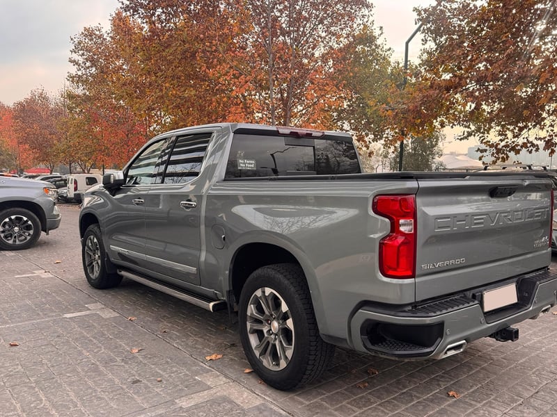 Chevrolet Silverado High Country 3.0 2024 - Imagen 5 de 19