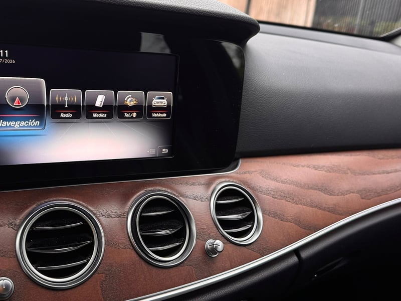 Mercedes-Benz 200 E200 CGI 2017 - Imagen 15 de 16