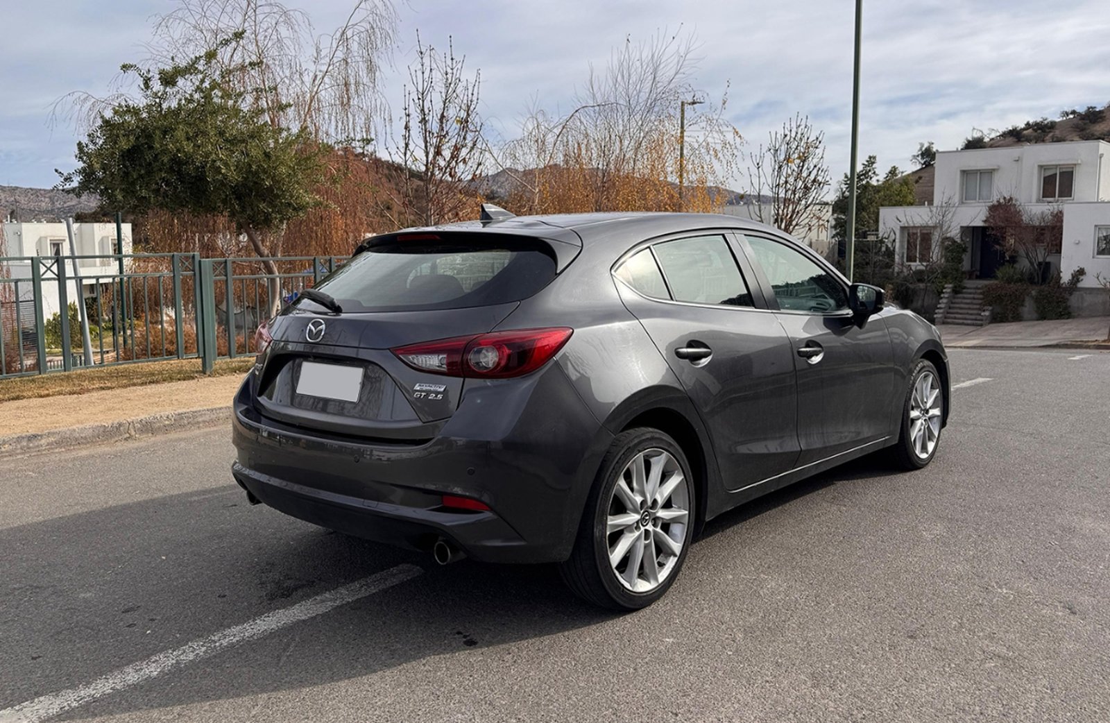 Mazda 3 Sport 2.5 GT Bose 2017 - Imagen 8 de 19