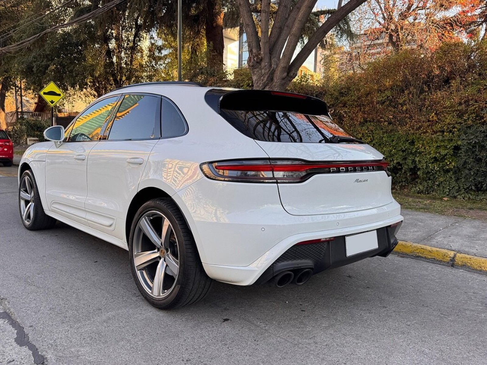Porsche MACAN 2022 - Foto 4 de 10