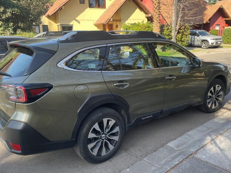 Subaru Outback Touring AWD 2024 - Imagen 4 de 10