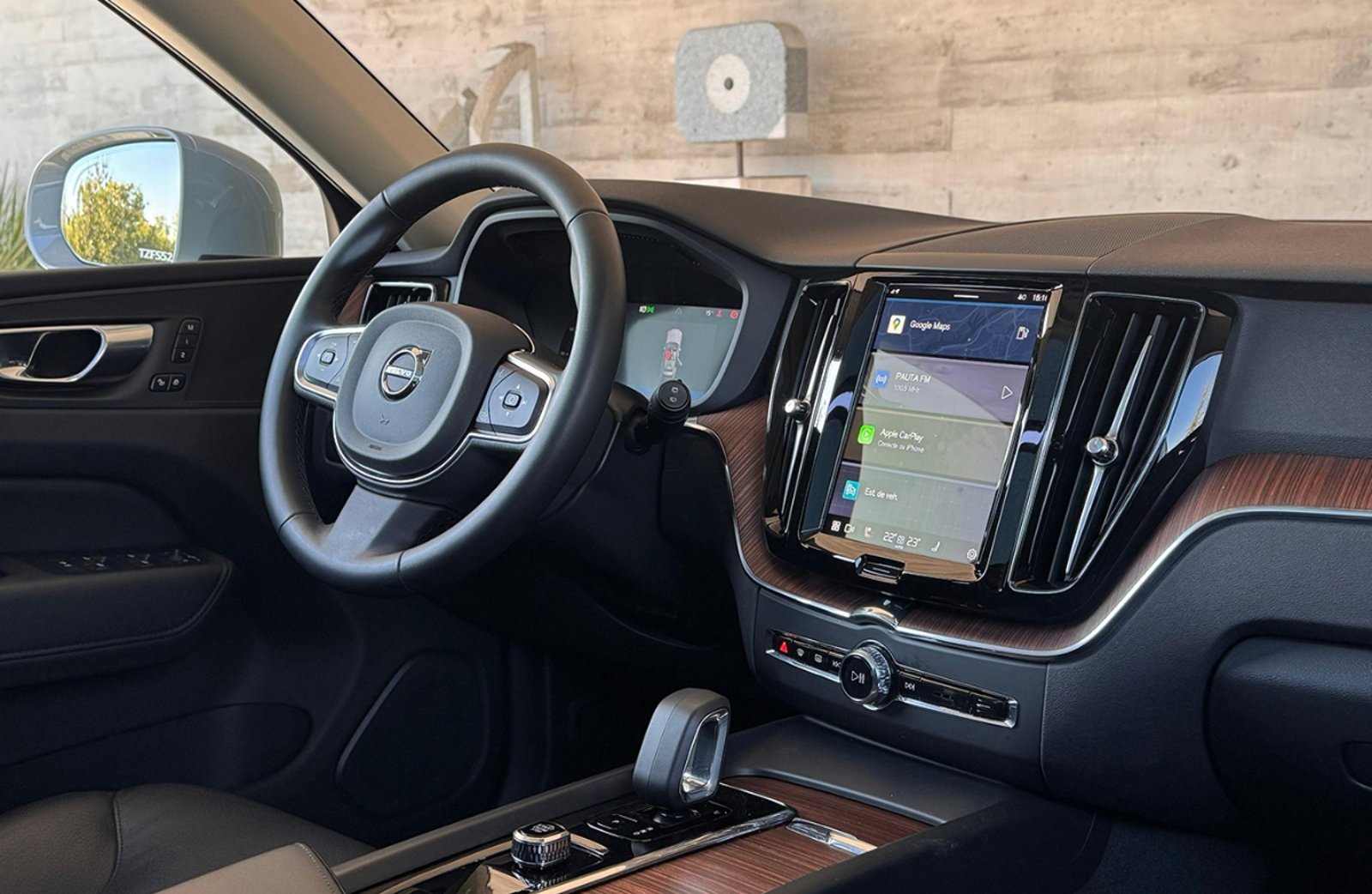 Volvo XC60 B5 Plus AWD 2025 - Imagen 13 de 16