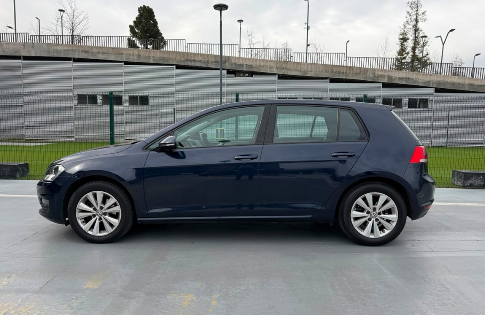 Volkswagen Golf 1.6 comfortline 2017 - Imagen 4 de 15