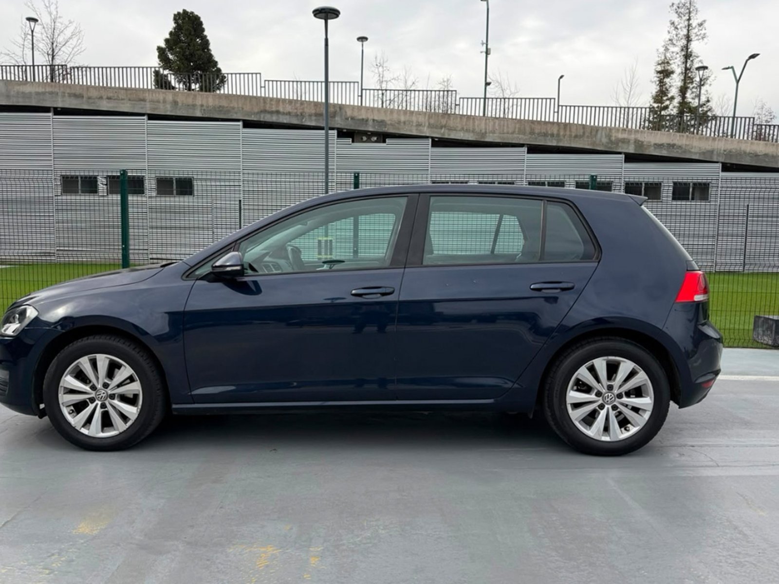 Volkswagen Golf 1.6 comfortline 2017 - Foto 4 de 15