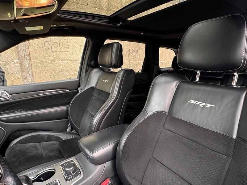 Jeep Grand Cherokee SRT 2017 - Imagen 17 de 20