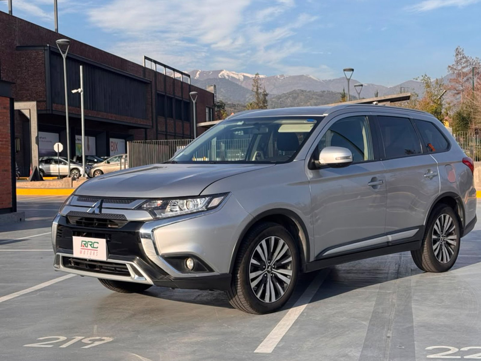 Mitsubishi Outlander GLX 2.4 AWD 2020 - Foto 3 de 20