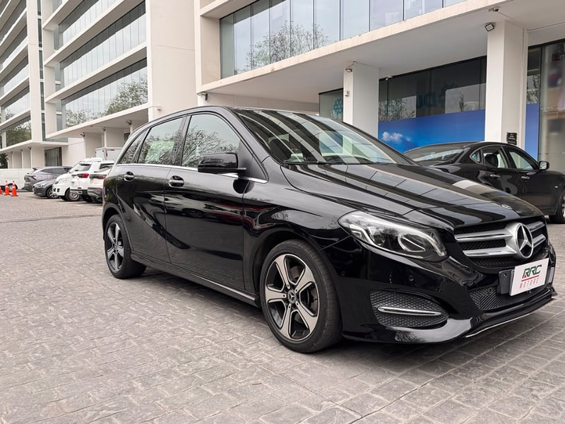 Mercedes-Benz B 220 diesel 2018 - Imagen 10 de 16